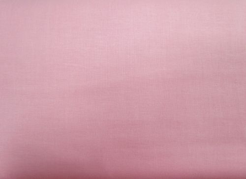 Quilter's Cotton- Pale Pink #H044004