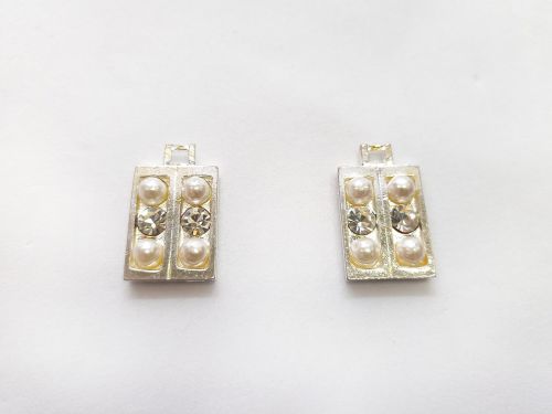 Pearl and Diamante Zip Pull- RW343