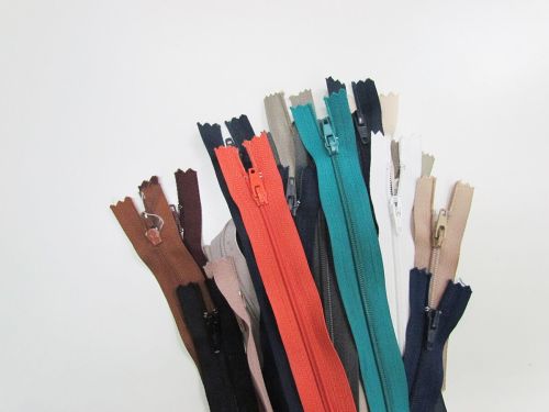 Lucky Dip Nylon Dress Zip 25 Pack