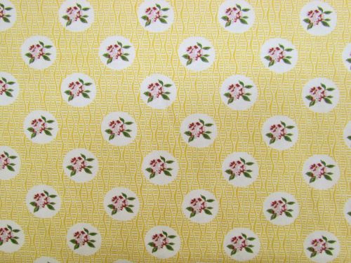 Devonstone Collection- Heritage Garden- Cobblestone Flowers- Yellow- DV7513