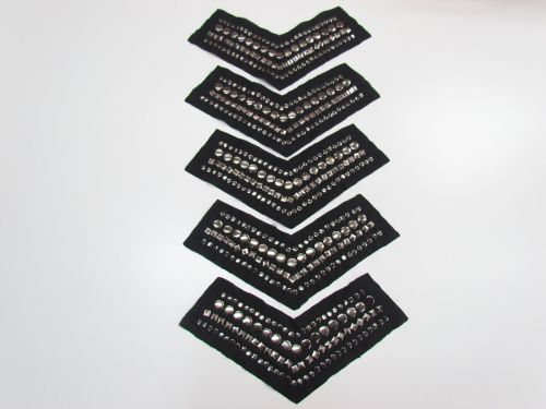 Iron On Silver Studded Embellishment RW565- 4pk