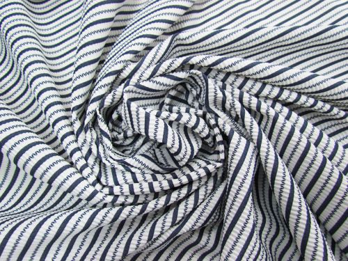 小物 DeadStock PATTERN LARGE STOLE Seersucker & Broderie - Fashion Fabrics | Online Fabric