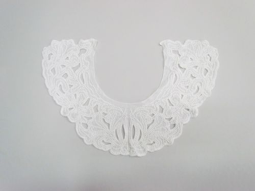 Lace Neckline Motif #M014