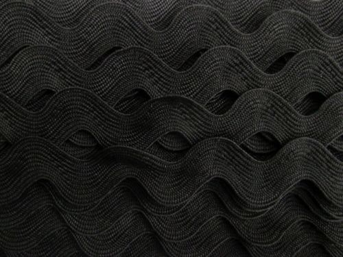 32mm Ric Rac Trim- Black #T703